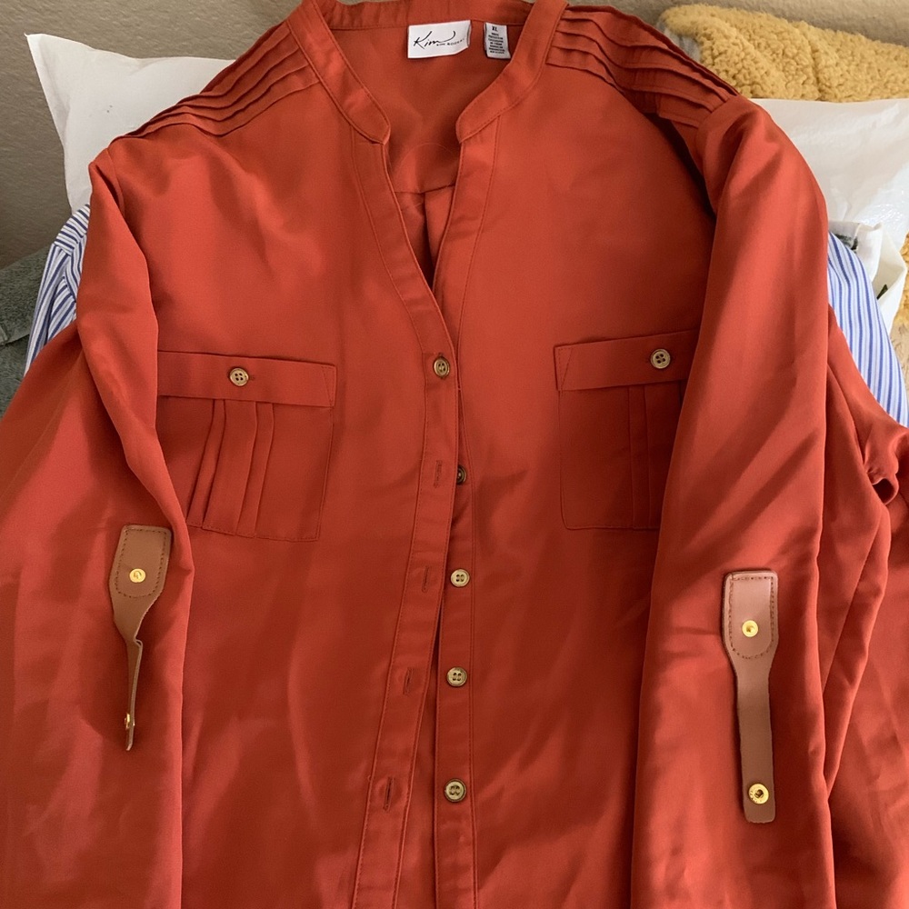 4 beautiful blouses All like new.